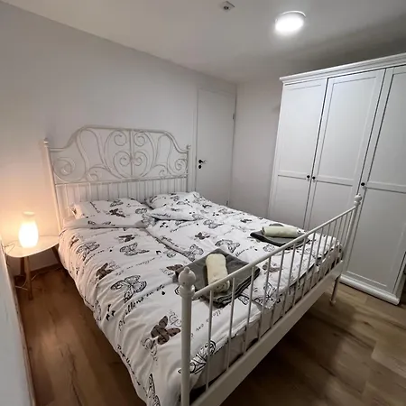 Lejlighed Pleasant 2 Bedrooms Duplex With Terrace *