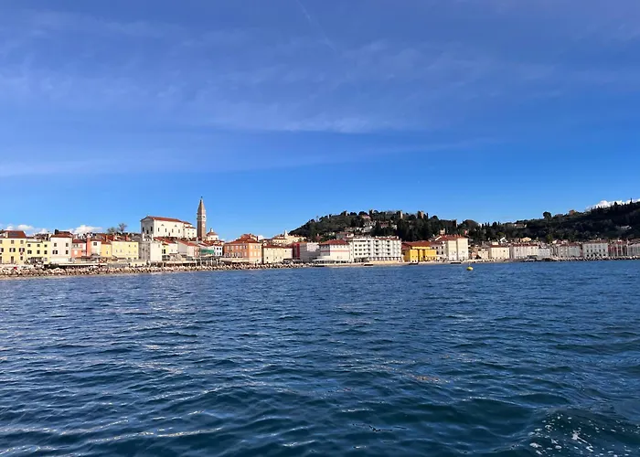 Lägenhet Pleasant 2 Bedrooms Duplex With Terrace